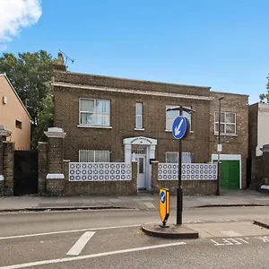 Stunning Flat With Free On-street Parking! Plumstead (Greater London)