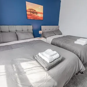 Cheerful 4 Bedrooms 8 Mn To Train Station Plumstead (Greater London)