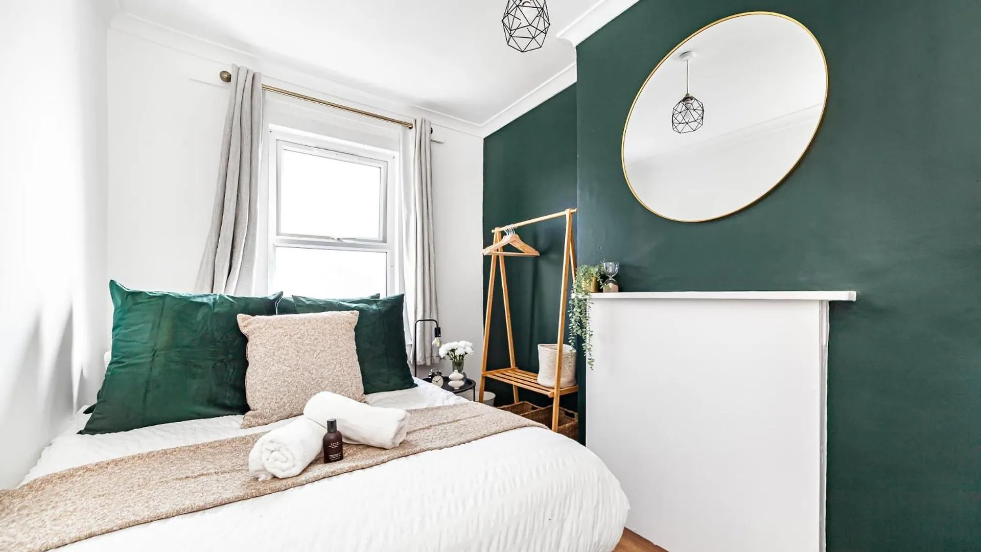 Apartment Riverdale Residence 4 Beds Plumstead  United Kingdom
