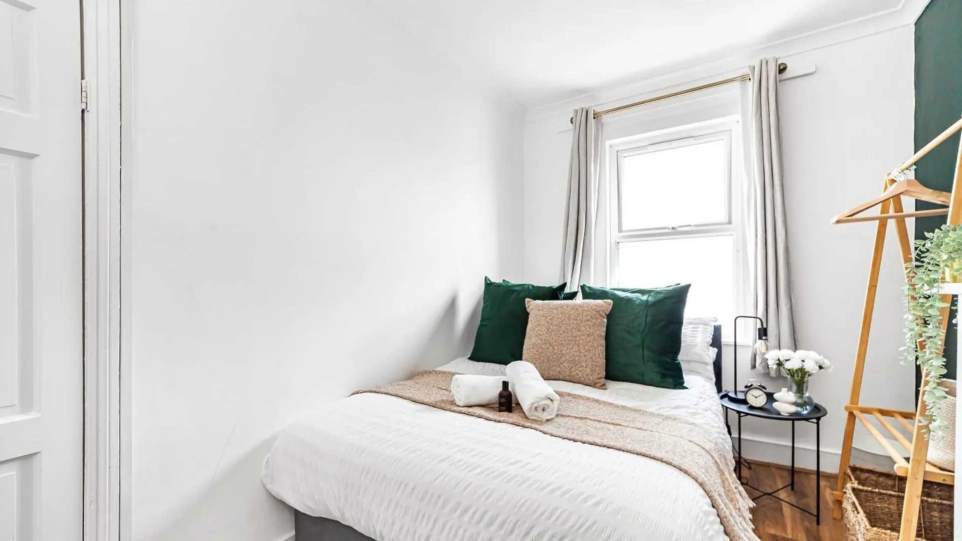 Apartment Riverdale Residence 4 Beds Plumstead