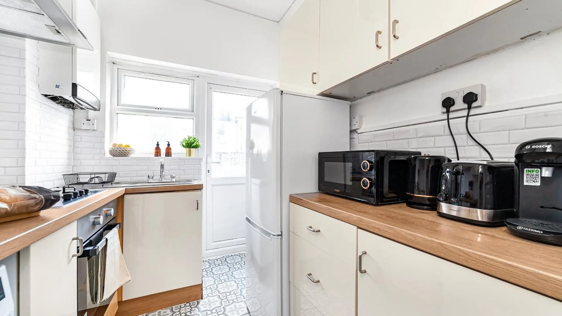 Riverdale Residence 4 Beds Plumstead  Apartment